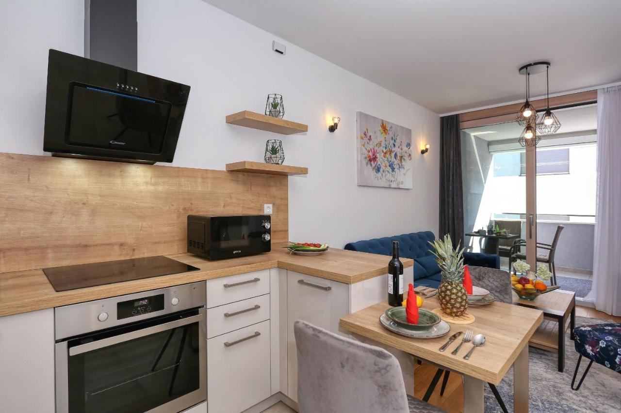 Apartments Luna With Free Parking Zadar Eksteriør billede