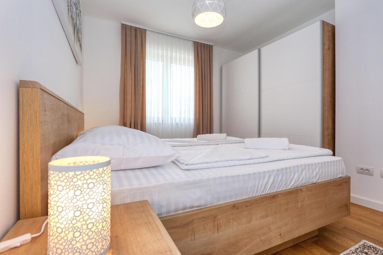 Apartments Luna With Free Parking Zadar Eksteriør billede