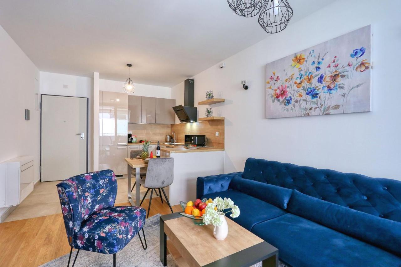 Apartments Luna With Free Parking Zadar Eksteriør billede